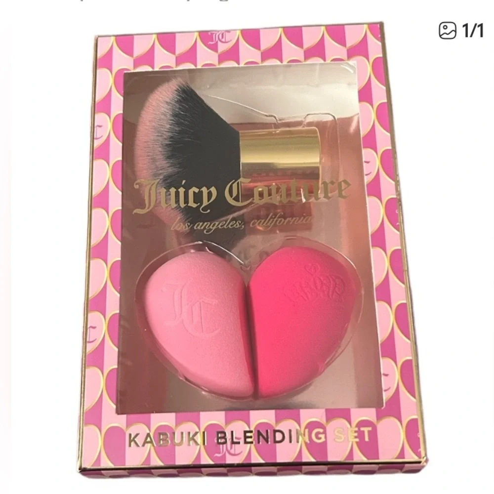 Juicy Couture 3pc beauty blenders and kabuki brush iconic juicy pink